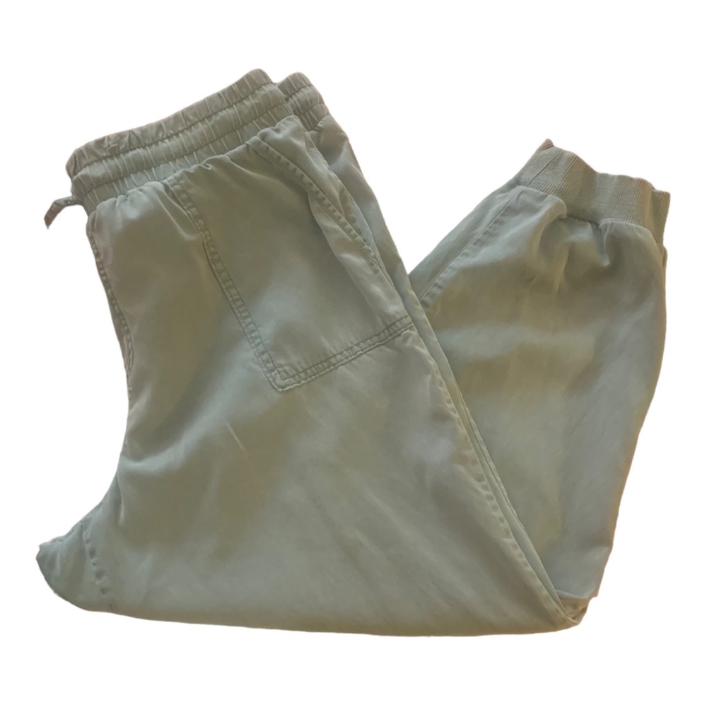 Maurices Women’s Joggers Size Large Olive Green